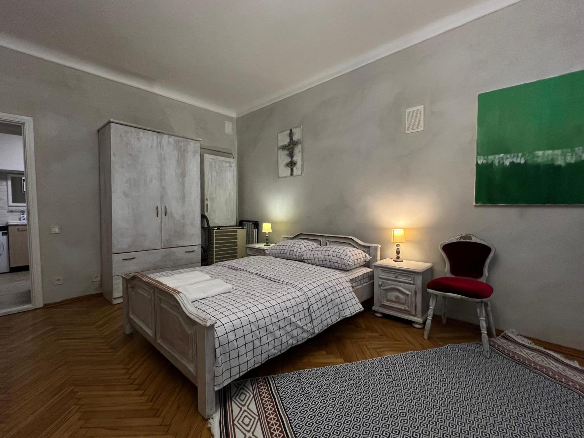 Loft-Style Apt On Virmenska Str ลวีฟ ภายนอก รูปภาพ