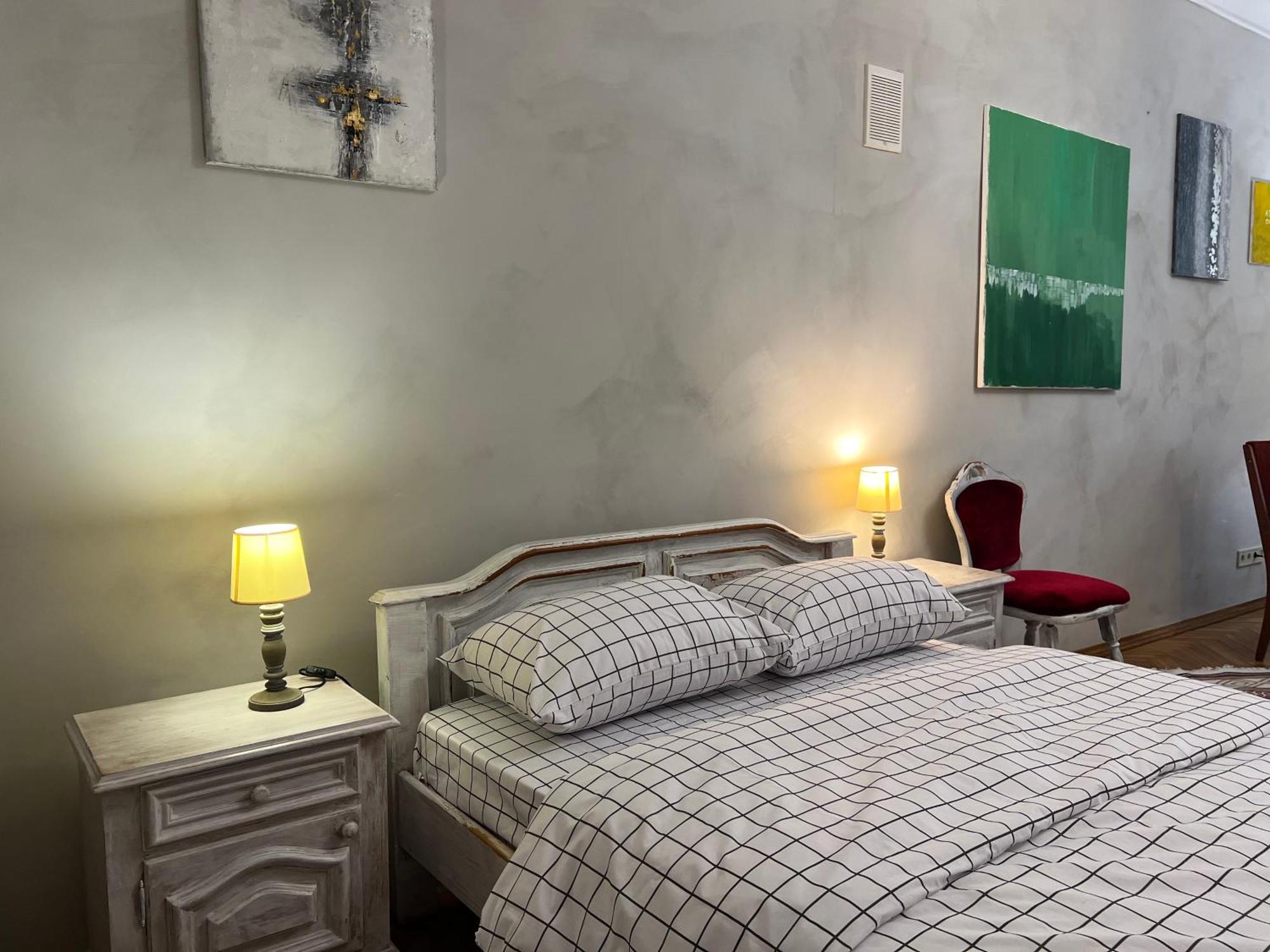 Loft-Style Apt On Virmenska Str ลวีฟ ภายนอก รูปภาพ