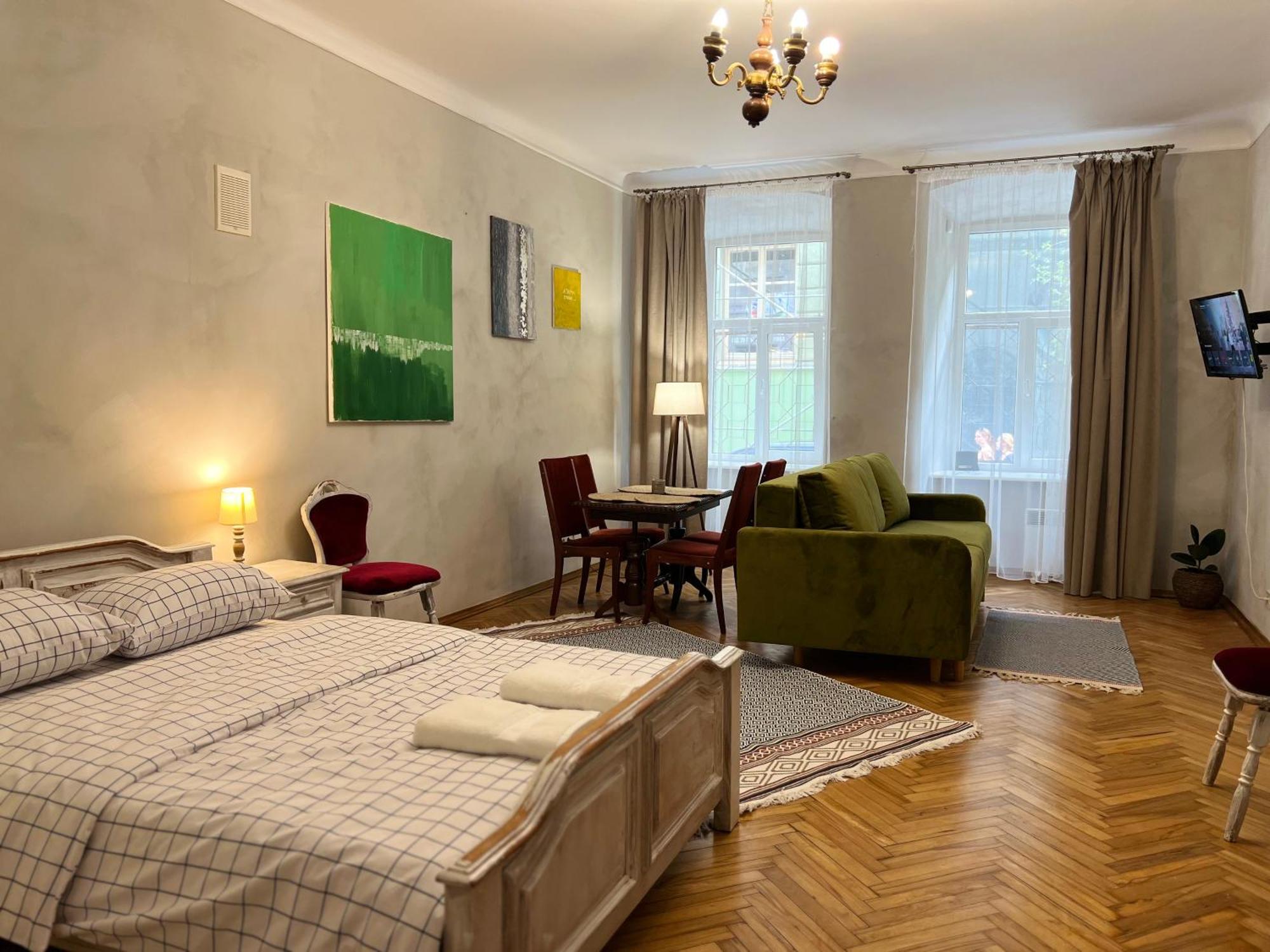 Loft-Style Apt On Virmenska Str ลวีฟ ภายนอก รูปภาพ